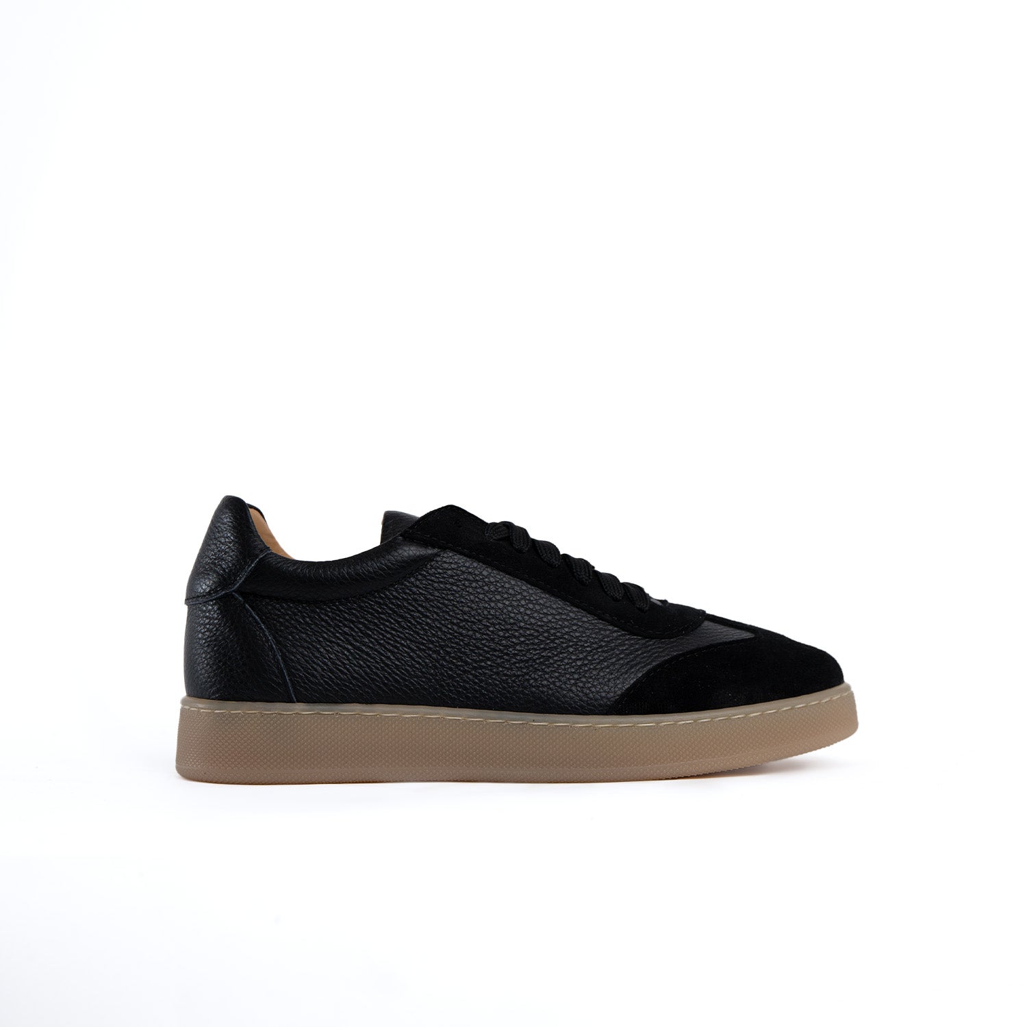 Fusion men's sneakers with light amber sole in genuine bottolato leather